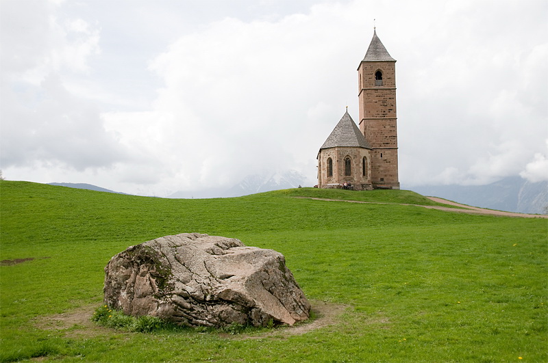 LandSüdtirol D35_4418 als Smart-Objekt-1 Kopie.jpg - Leider wieder Regen. Aber die schönen Eindrücke auf unserer Tour halten die gute Laune einigermaßen oben.